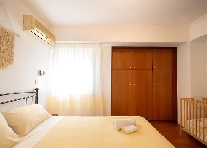 Sea & Mountain Horizon By Myrto Apartamento